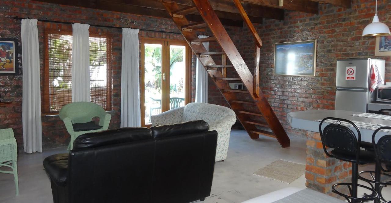 Be My Guest Lodge Bloubergstrand Esterno foto